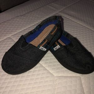 Toms size 13